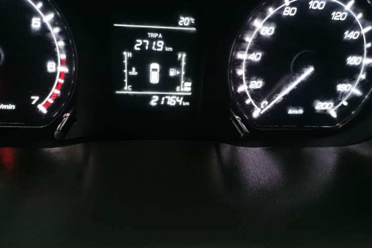 Used CHANGAN OSHAN X70A 2018 1.5L Manual Base Version Odometer Close Up