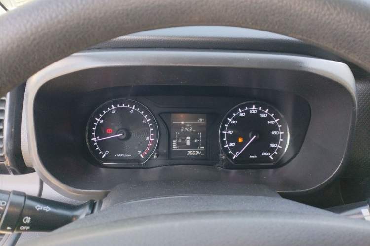 Used CHANGAN OSHAN X70A 2018 1.5L Manual Base Version Odometer Close Up