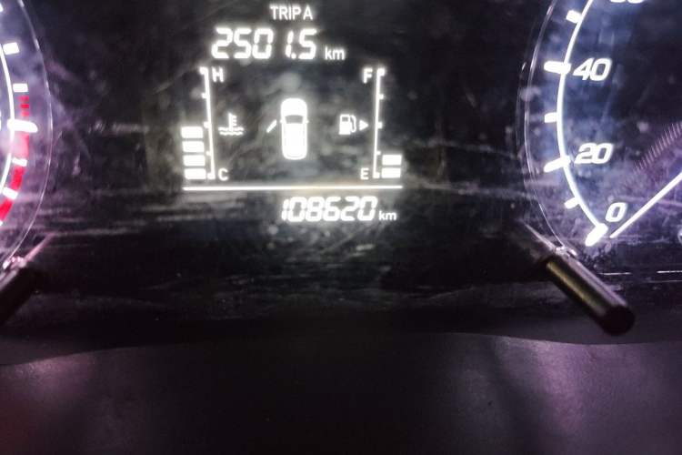 Used CHANGAN OSHAN X70A 2018 1.5L Manual Standard Edition Odometer Close Up