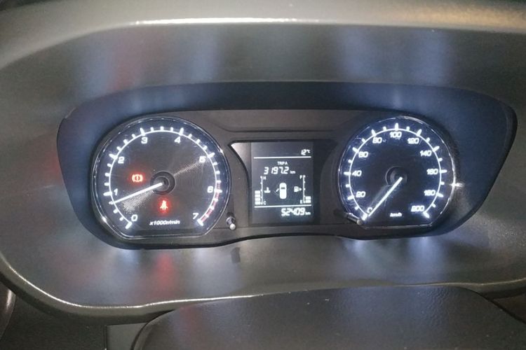 Used CHANGAN OSHAN X70A 2018 1.5L Manual Standard Edition Odometer Close Up