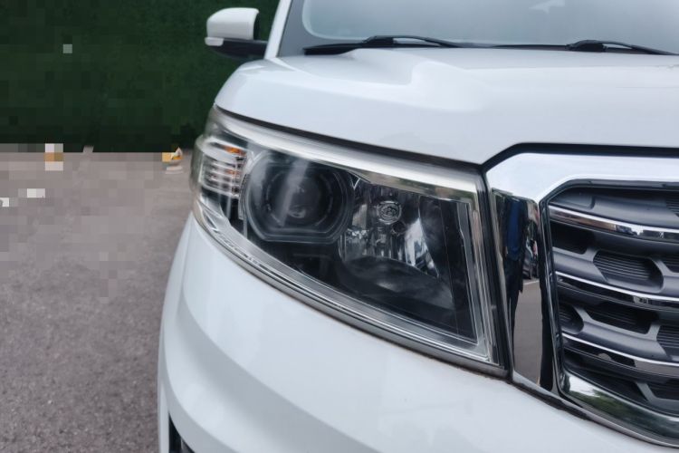 Used CHANGAN OSHAN X70A 2018 1.5L Manual Comfort Model Right Front Headlight