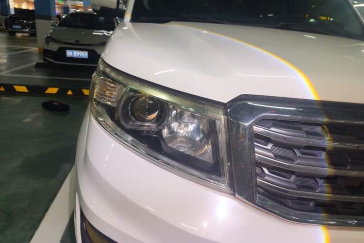 Used CHANGAN OSHAN X70A 2018 1.5L Manual Standard Edition Right Front Headlight