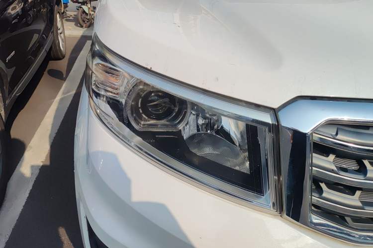 Used CHANGAN OSHAN X70A 2018 1.5L Manual Elite Version Right Front Headlight