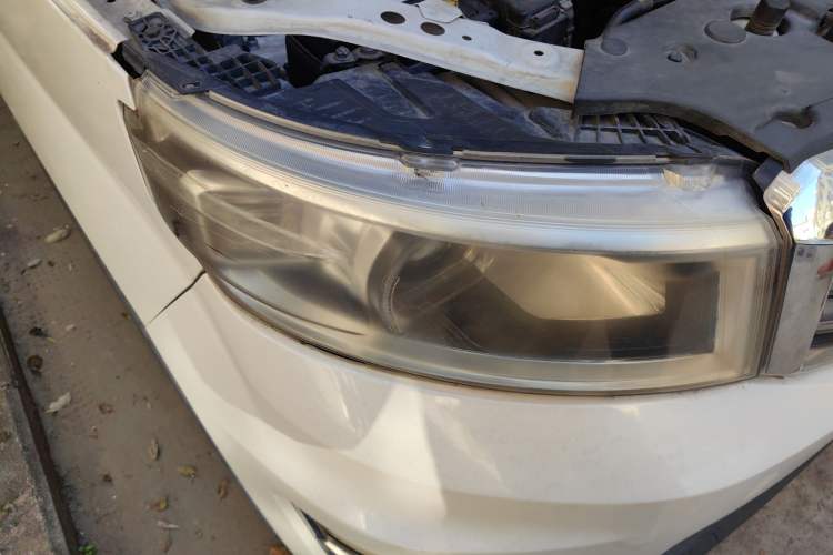 Used CHANGAN OSHAN X70A 2018 1.5L Manual Luxury Model Right Front Headlight
