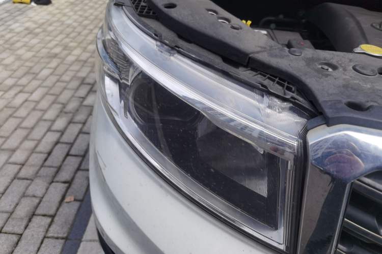 Used CHANGAN OSHAN X70A 2018 1.5L Manual Elite Version Right Front Headlight