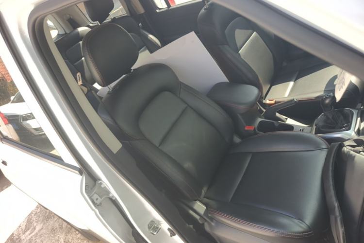 Used CHANGAN OSHAN X70A 2018 1.5L Manual Comfort Model Right Front Seat