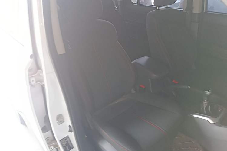 Used CHANGAN OSHAN X70A 2018 1.5L Manual Standard Edition Right Front Seat