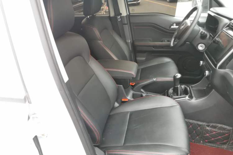 Used CHANGAN OSHAN X70A 2018 1.5L Manual Base Version Right Front Seat