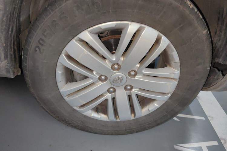 Used CHANGAN OSHAN X70A 2018 1.5L Manual Comfort Model Right Front Wheel Hub