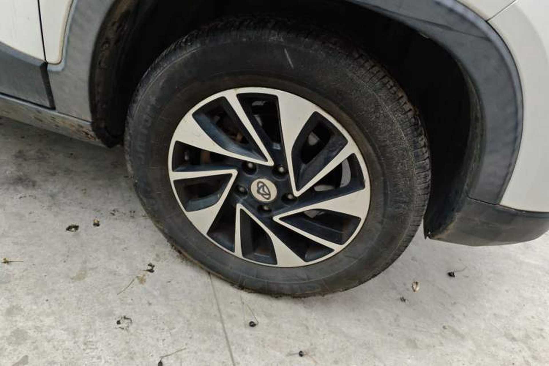 Used CHANGAN OSHAN X70A 2018 1.5L Manual Luxury Model Right Front Wheel Hub