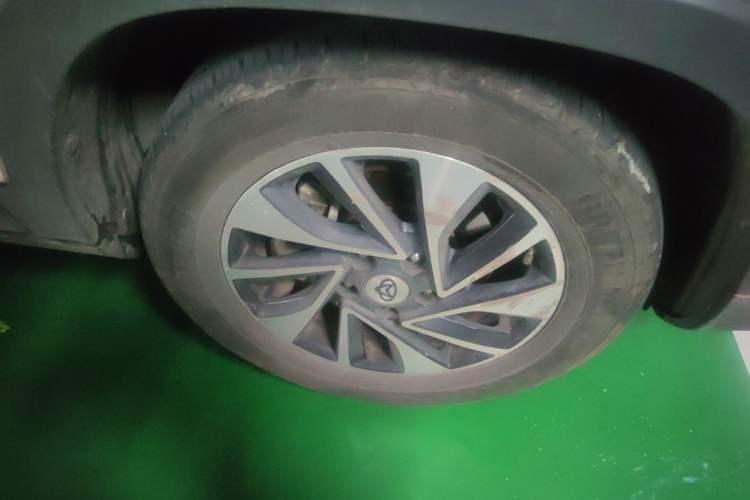 Used CHANGAN OSHAN X70A 2018 1.5L Manual Luxury Model Right Front Wheel Hub
