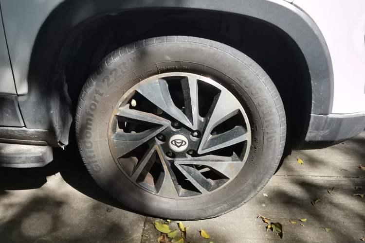 Used CHANGAN OSHAN X70A 2018 1.5L Manual Elite Version Right Front Wheel Hub