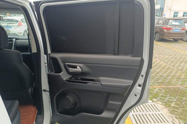 Used CHANGAN OSHAN X70A 2018 1.5L Manual Standard Edition Right Rear Door Interior