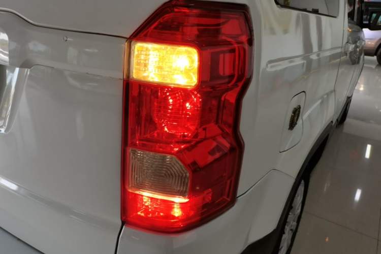 Used CHANGAN OSHAN X70A 2018 1.5L Manual Standard Edition Right Rear Taillight