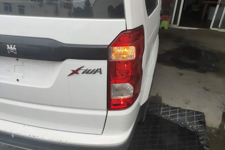 Used CHANGAN OSHAN X70A 2018 1.5L Manual Base Version Right Rear Taillight