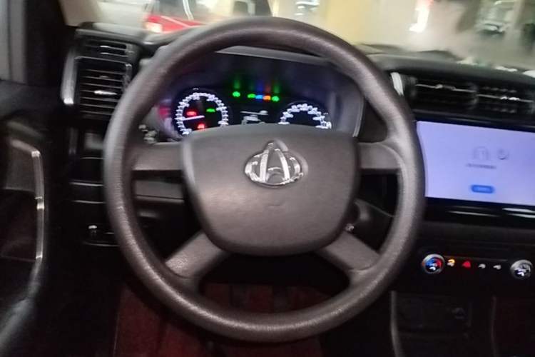 Used CHANGAN OSHAN X70A 2018 1.5L Manual Base Version Steering Wheel
