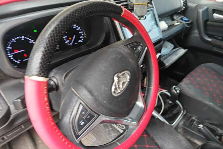 Used CHANGAN OSHAN X70A 2018 1.5L Manual Comfort Model Steering Wheel