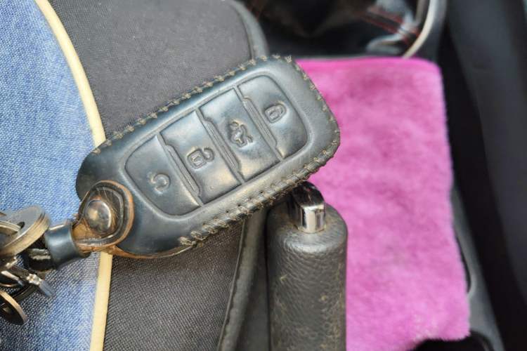 Used CHANGAN OSHAN X70A 2018 1.5L Manual Luxury Model Vehicle Key