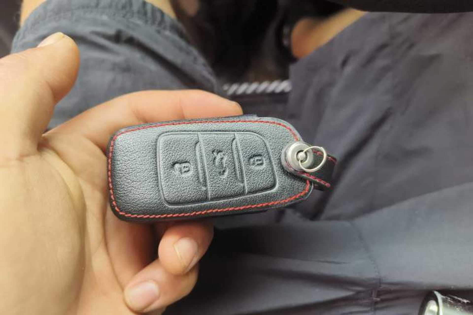 Used CHANGAN OSHAN X70A 2018 1.5L Manual Luxury Model Vehicle Key