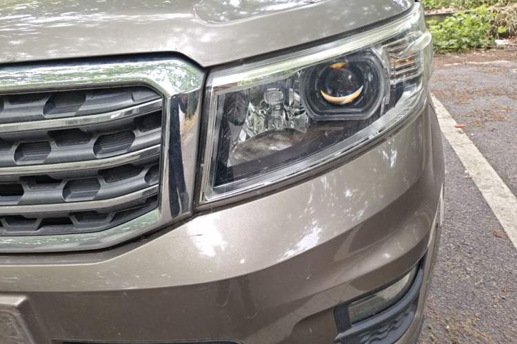 Used CHANGAN OSHAN X70A 2018 1.5L Manual Comfort Model Left Front Headlight