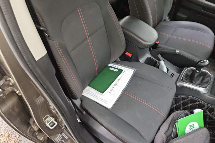 Used CHANGAN OSHAN X70A 2018 1.5L Manual Comfort Model Right Front Seat