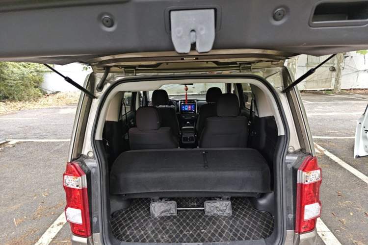 Used CHANGAN OSHAN X70A 2018 1.5L Manual Comfort Model Trunk