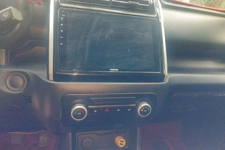 Used CHANGAN OSHAN X70A 2019 1.5L Manual Basic Version China VI Standard Audio And AC Panel