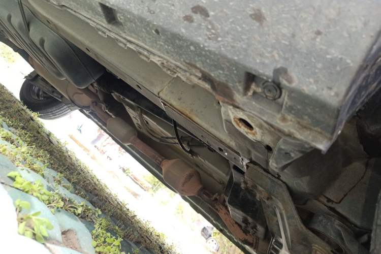 Used CHANGAN OSHAN X70A 2019 1.5L Manual Basic Version China VI Standard Chassis Front Right
