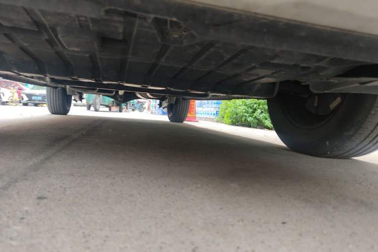 Used CHANGAN OSHAN X70A 2019 1.5L Manual Basic Version China VI Standard Chassis Front