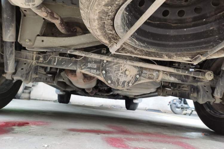 Used CHANGAN OSHAN X70A 2019 1.5L Manual Basic Version China VI Standard Chassis Rear