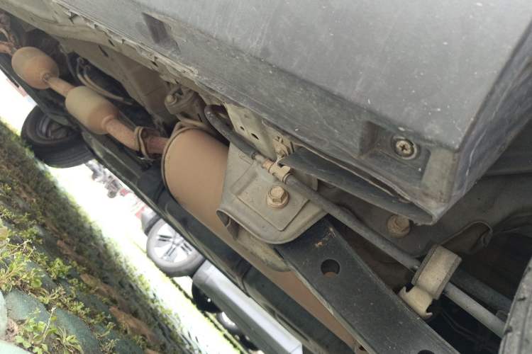Used CHANGAN OSHAN X70A 2019 1.5L Manual Basic Version China VI Standard Chassis Rear Left