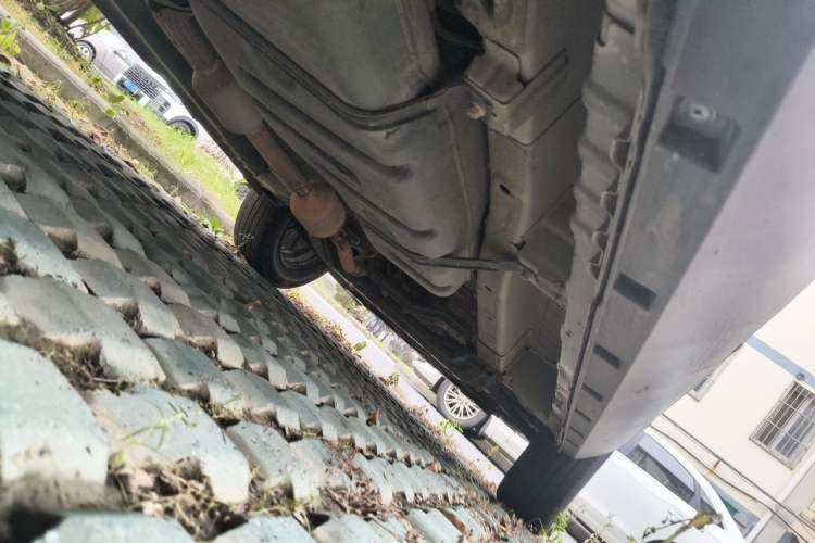 Used CHANGAN OSHAN X70A 2019 1.5L Manual Basic Version China VI Standard Chassis Rear Right