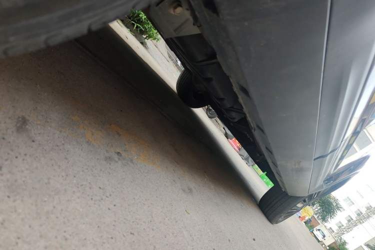 Used CHANGAN OSHAN X70A 2019 1.5L Manual Basic Version China VI Standard Chassis Rear Right