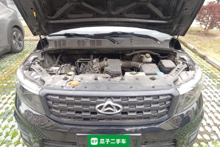 Used CHANGAN OSHAN X70A 2019 1.5L Manual Basic Version China VI Standard Engine Bay