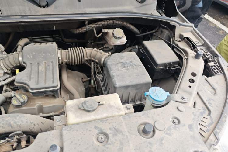 Used CHANGAN OSHAN X70A 2019 1.5L Manual Classic Model China VI Standard Engine Bay Left