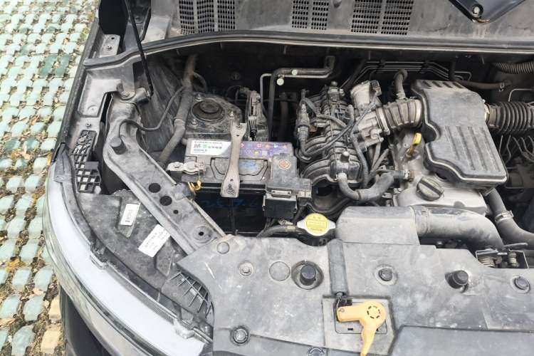 Used CHANGAN OSHAN X70A 2019 1.5L Manual Basic Version China VI Standard Engine Bay Right