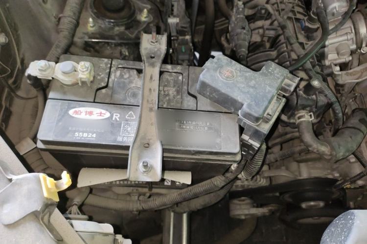 Used CHANGAN OSHAN X70A 2019 1.5L Manual Basic Version China VI Standard Engine Bay Right