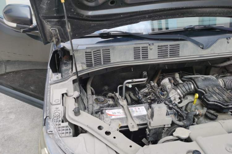Used CHANGAN OSHAN X70A 2019 1.5L Manual Basic Version China VI Standard Engine Bay Right