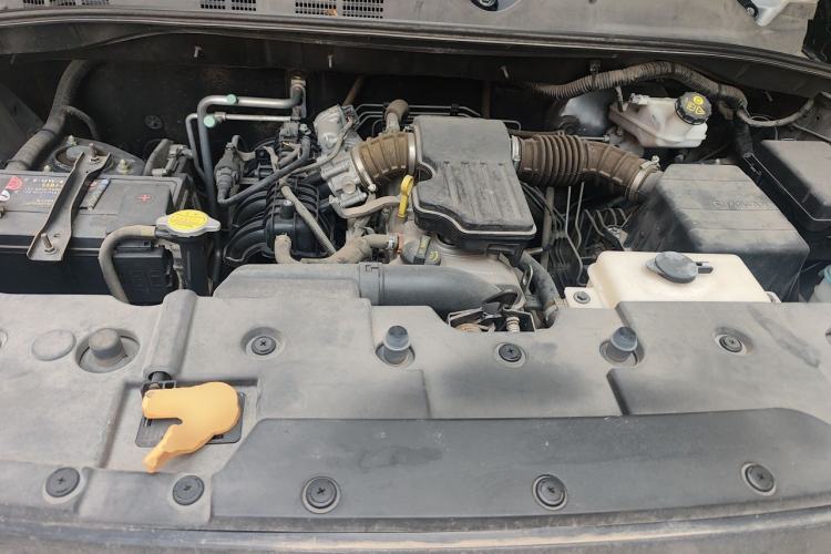 Used CHANGAN OSHAN X70A 2019 1.5L Manual Basic Version China VI Standard Engine Bay