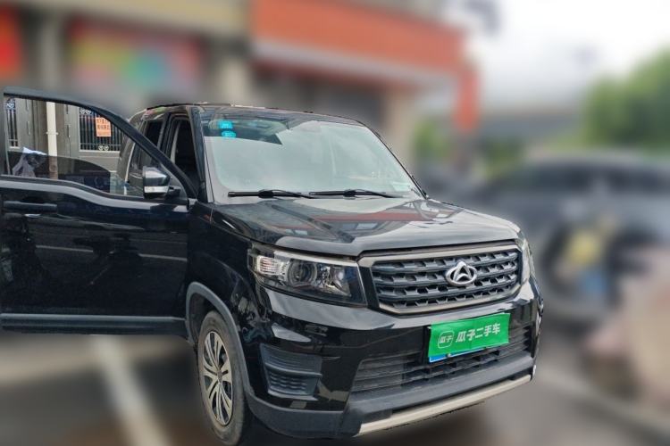 Used CHANGAN OSHAN X70A 2019 1.5L Manual Classic Model China VI Standard Front Right 45 Deg