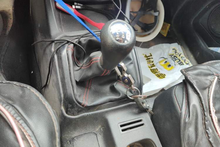 Used CHANGAN OSHAN X70A 2019 1.5L Manual Classic Model China VI Standard Gear Lever