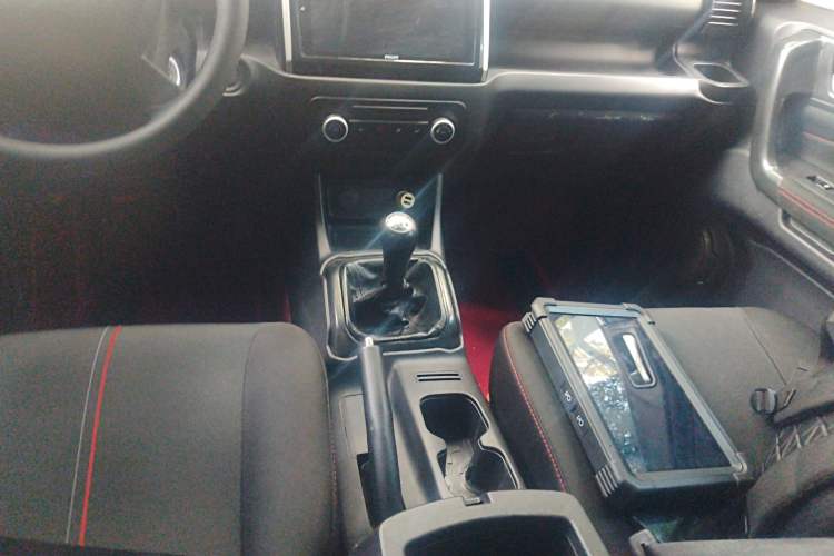 Used CHANGAN OSHAN X70A 2019 1.5L Manual Basic Version China VI Standard Gear Lever