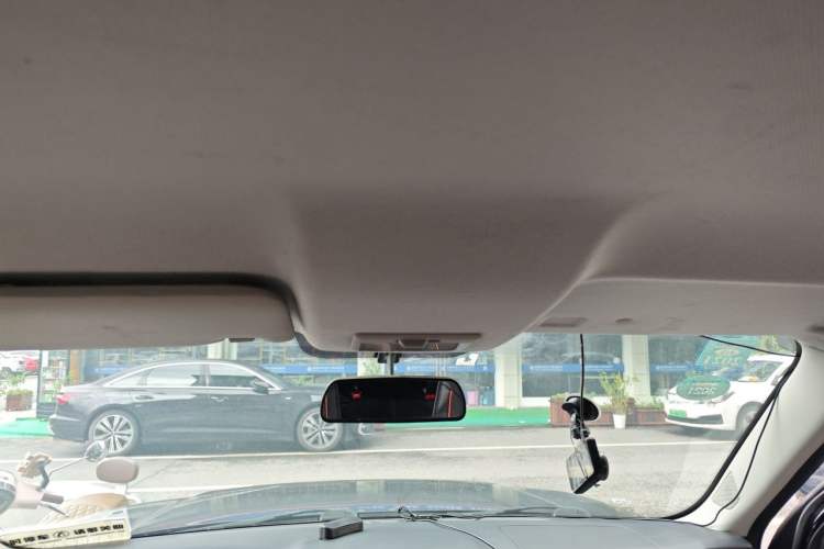 Used CHANGAN OSHAN X70A 2019 1.5L Manual Classic Model China VI Standard Headliner