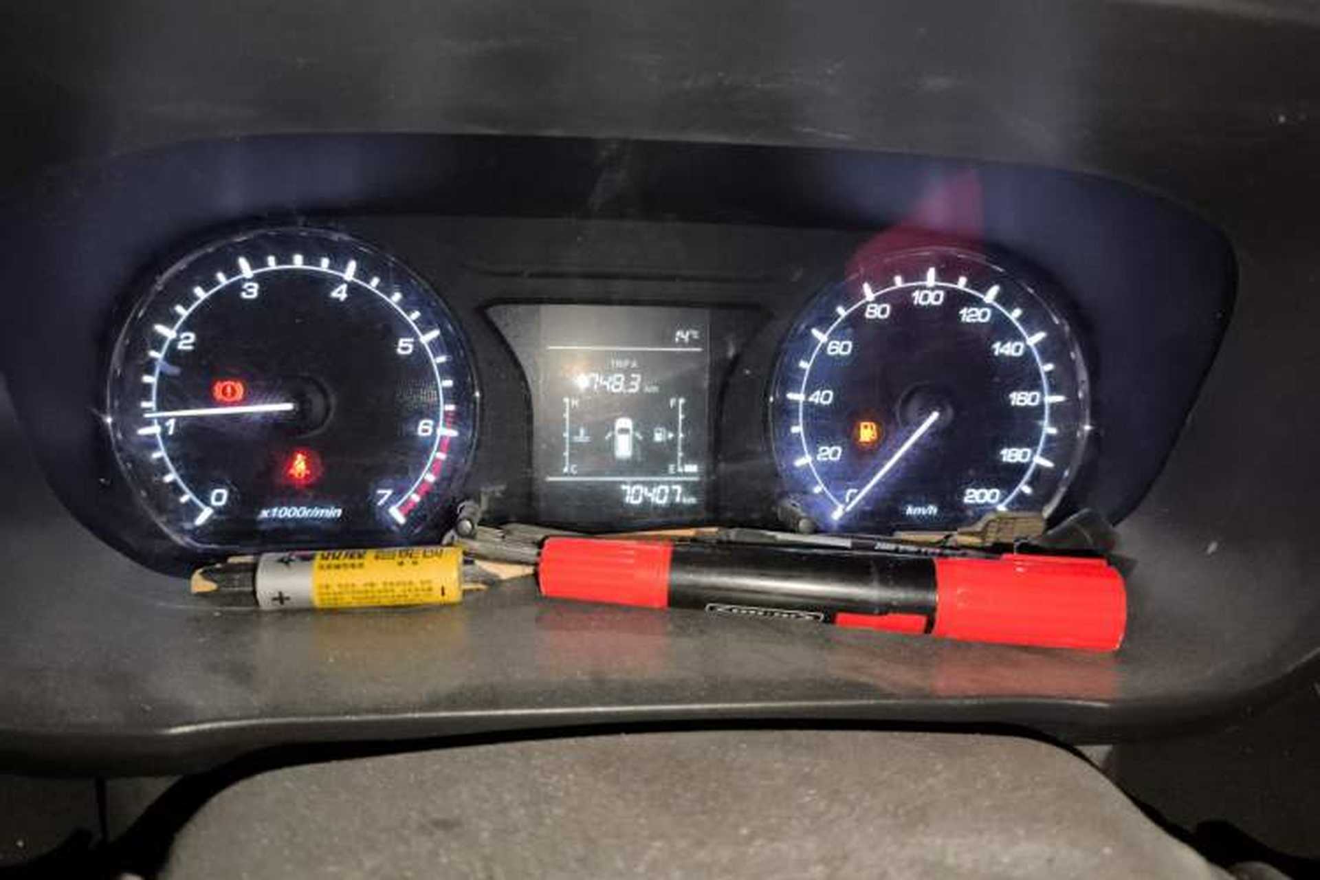 Used CHANGAN OSHAN X70A 2019 1.5L Manual Basic Version China VI Standard Instrument Cluster