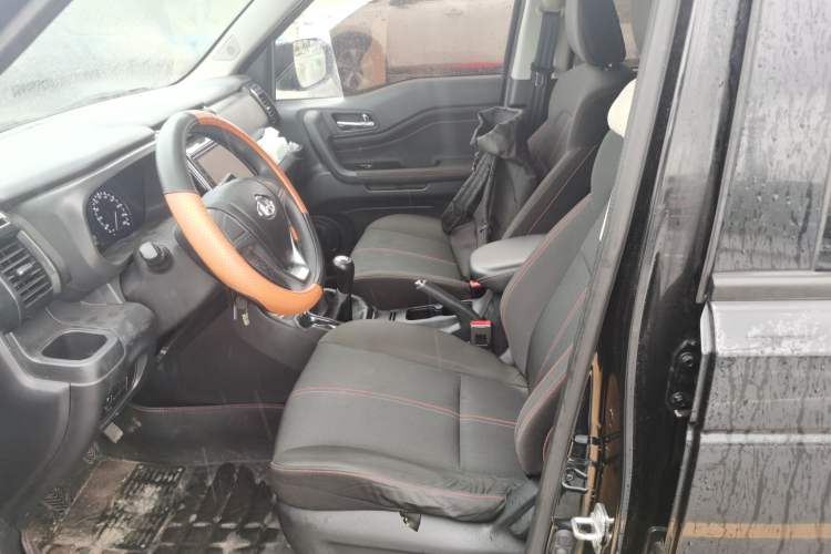 Used CHANGAN OSHAN X70A 2019 1.5L Manual Comfort Model China VI Standard Left Front Seat