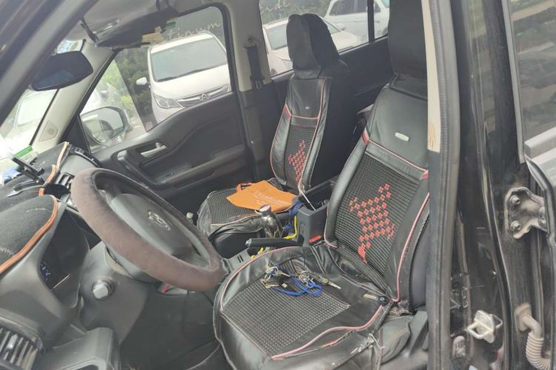 Used CHANGAN OSHAN X70A 2019 1.5L Manual Classic Model China VI Standard Left Front Seat