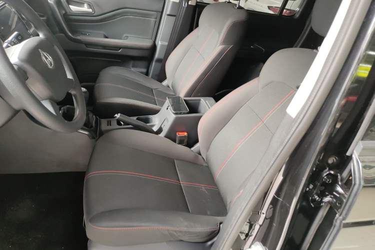 Used CHANGAN OSHAN X70A 2019 1.5L Manual Basic Version China VI Standard Left Front Seat