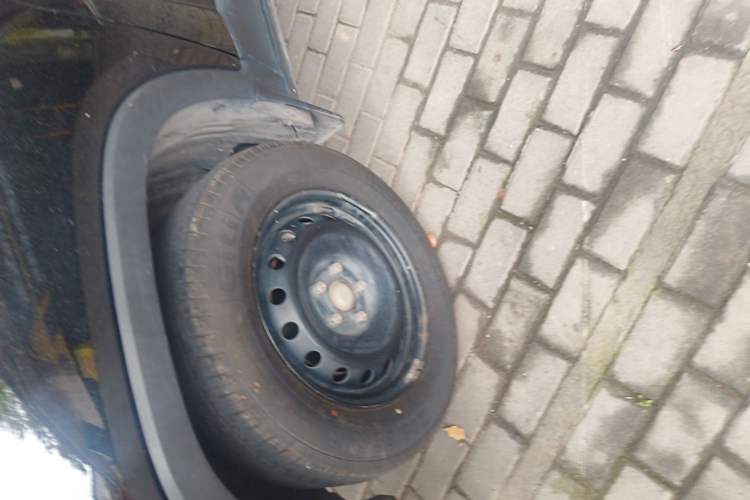 Used CHANGAN OSHAN X70A 2019 1.5L Manual Basic Version China VI Standard Left Front Wheel Hub