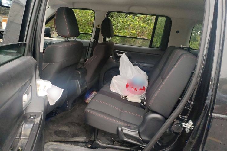 Used CHANGAN OSHAN X70A 2019 1.5L Manual Basic Version China VI Standard Left Rear Seat