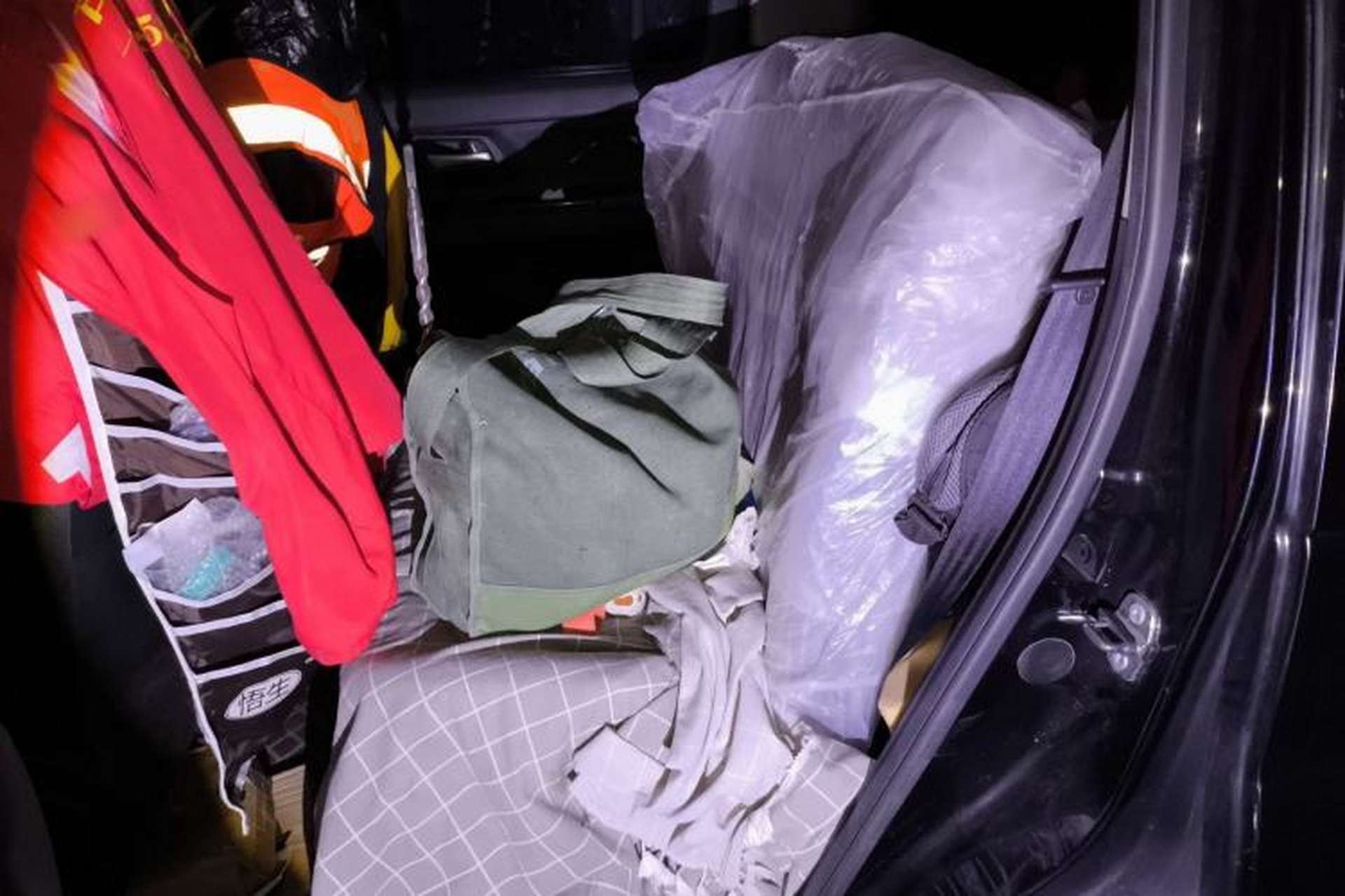 Used CHANGAN OSHAN X70A 2019 1.5L Manual Basic Version China VI Standard Left Rear Seat